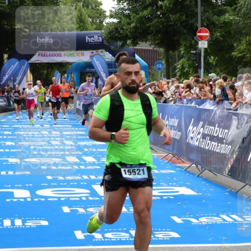 29.06.2025 - hella hamburg halbmarathon Zöllner http://msf.ph/oto/8184430 29.06.2025 10:42:00 Ziel 1169, 5690, 7363, 8694, 15521, 15846, 16507, 17926 meine-sportfotos.de