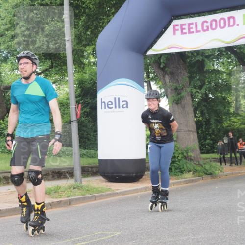 29.06.2025 - hella hamburg halbmarathon KatJ http://msf.ph/oto/8184436 29.06.2025 09:24:21 Zwischen KM18-KM19  meine-sportfotos.de