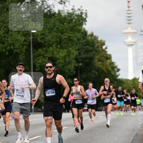 29.06.2025 - hella hamburg halbmarathon Dr. Thomas Lammeyer http://msf.ph/oto/8184480 29.06.2025 10:10:46 Kennedybrücke 1245, 1766, 1936, 1981, 4550, 4666, 5951, 6572, 8051, 8960, 9560, 10297, 10736, 10886 meine-sportfotos.de