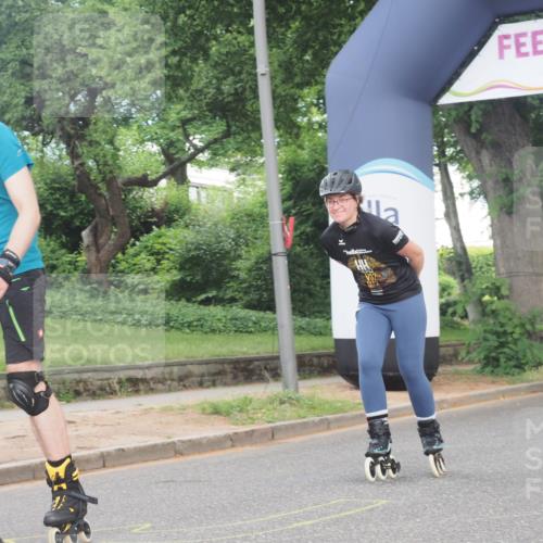 29.06.2025 - hella hamburg halbmarathon KatJ http://msf.ph/oto/8184508 29.06.2025 09:24:21 Zwischen KM18-KM19  meine-sportfotos.de