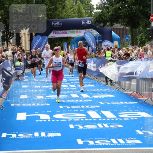 29.06.2025 - hella hamburg halbmarathon Zöllner http://msf.ph/oto/8184533 29.06.2025 10:42:04 Ziel 5690, 6593, 7363, 8694, 11417, 12292, 13196, 15846, 16507, 17864, 17926, 18920, 19046 meine-sportfotos.de
