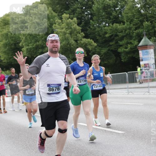 29.06.2025 - hella hamburg halbmarathon Jannik Wohlers http://msf.ph/oto/8184580 29.06.2025 10:23:23 Lombardsbrücke 1304, 1545, 2125, 2489, 4122, 4646, 4990, 5055, 5160, 5358, 6747, 8031, 8149, 8181, 8502, 8676, 9217, 9603, 9715, 10649, 11044, 11300, 11454, 11793, 13149, 14521, 15739, 15853, 16331, 17385, 17513, 18091, 18314, 18745, 18865, 18998, 19017 meine-sportfotos.de