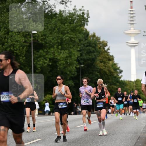 29.06.2025 - hella hamburg halbmarathon Dr. Thomas Lammeyer http://msf.ph/oto/8184647 29.06.2025 10:10:47 Kennedybrücke 1245, 1766, 1936, 1981, 4550, 4666, 5951, 6314, 6572, 6664, 8051, 8960, 9560, 10297, 10736, 10886 meine-sportfotos.de