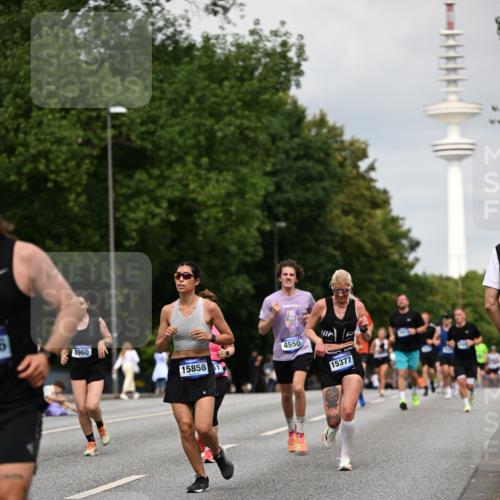 29.06.2025 - hella hamburg halbmarathon Dr. Thomas Lammeyer http://msf.ph/oto/8184715 29.06.2025 10:10:47 Kennedybrücke 1245, 1766, 1936, 1981, 4550, 4666, 5951, 6314, 6572, 6664, 8051, 8960, 9560, 10297, 10736, 10886 meine-sportfotos.de