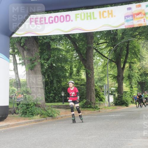 29.06.2025 - hella hamburg halbmarathon KatJ http://msf.ph/oto/8184722 29.06.2025 09:24:33 Zwischen KM18-KM19  meine-sportfotos.de