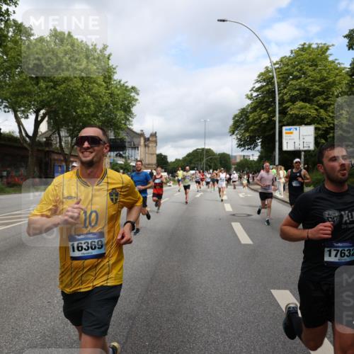 29.06.2025 - hella hamburg halbmarathon Yannick Fuchs http://msf.ph/oto/8184741 29.06.2025 10:43:30 20KM 1094, 1342, 1381, 1452, 1476, 2013, 2504, 2592, 2596, 2706, 2889, 2937, 3060, 4017, 4183, 4185, 4832, 5460, 5705, 6158, 7067, 7297, 7332, 8112, 8302, 8437, 8821, 9038, 9126, 9213, 9463, 9619, 9649, 9695, 9924, 10053, 10184, 10859, 10860, 11340, 11519, 11579, 11679, 11779, 11819, 11977, 12094, 12421, 12533, 12670, 13233, 13269, 13688, 14526, 15422, 15523, 15857, 15894, 16114, 16369, 16627, 16653, 16731, 16891, 17173, 17632, 17753, 18058, 18842, 18873, 19109 meine-sportfotos.de