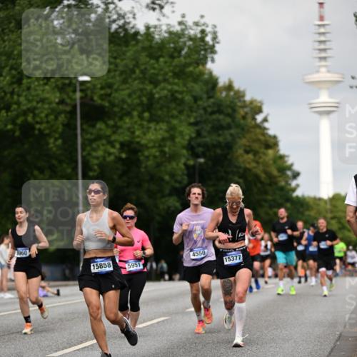 29.06.2025 - hella hamburg halbmarathon Dr. Thomas Lammeyer http://msf.ph/oto/8184910 29.06.2025 10:10:48 Kennedybrücke 1245, 1766, 1936, 1981, 4550, 4666, 5951, 6314, 6572, 6664, 8051, 8960, 9560, 10212, 10297, 10736, 10886 meine-sportfotos.de