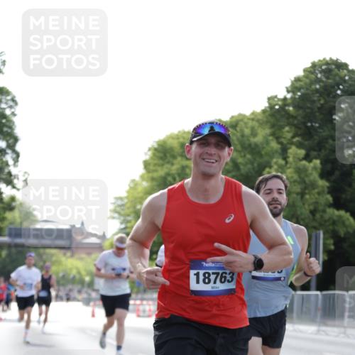 29.06.2025 - hella hamburg halbmarathon Jannik Wohlers http://msf.ph/oto/8184932 29.06.2025 09:43:17 Lombardsbrücke 2075, 2180, 2203, 8318, 9804, 10351, 13941, 15023, 15136, 17040, 17893, 18763, 18832 meine-sportfotos.de