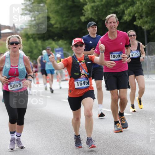 29.06.2025 - hella hamburg halbmarathon Jannik Wohlers http://msf.ph/oto/8184972 29.06.2025 10:23:27 Lombardsbrücke 1444, 1545, 2125, 2489, 4122, 4597, 4646, 4990, 5055, 5258, 5358, 5661, 6747, 7013, 8031, 8141, 8149, 8181, 8502, 8676, 8717, 9217, 9603, 9715, 10649, 11044, 11415, 11454, 11793, 13149, 14521, 15739, 15853, 16331, 17385, 17513, 17595, 18091, 18314, 18745, 18998, 19017 meine-sportfotos.de