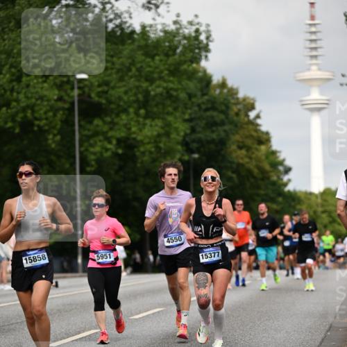 29.06.2025 - hella hamburg halbmarathon Dr. Thomas Lammeyer http://msf.ph/oto/8185106 29.06.2025 10:10:49 Kennedybrücke 1245, 1766, 1936, 1981, 4550, 4666, 5951, 6314, 6572, 6664, 8051, 8960, 9560, 10212, 10297, 10736, 10886 meine-sportfotos.de