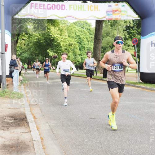 29.06.2025 - hella hamburg halbmarathon MichiJ http://msf.ph/oto/8185235 29.06.2025 10:18:32 Zwischen KM18-KM19 2075, 12189, 14140, 15883 meine-sportfotos.de