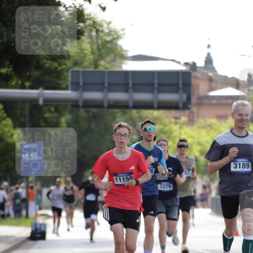 29.06.2025 - hella hamburg halbmarathon Jannik Wohlers http://msf.ph/oto/8185330 29.06.2025 09:43:24 Lombardsbrücke 2075, 2203, 3189, 3379, 8318, 8376, 9804, 10351, 11150, 13941, 15023, 15136, 17040, 17893, 18763, 18832 meine-sportfotos.de