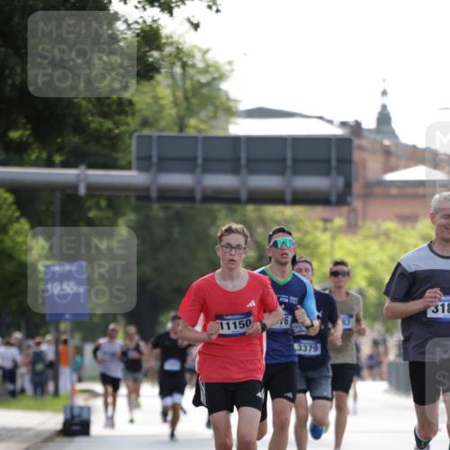 29.06.2025 - hella hamburg halbmarathon Jannik Wohlers http://msf.ph/oto/8185338 29.06.2025 09:43:24 Lombardsbrücke 2075, 2203, 3189, 3379, 8318, 8376, 9804, 10351, 11150, 13941, 15023, 15136, 17040, 17893, 18763, 18832 meine-sportfotos.de