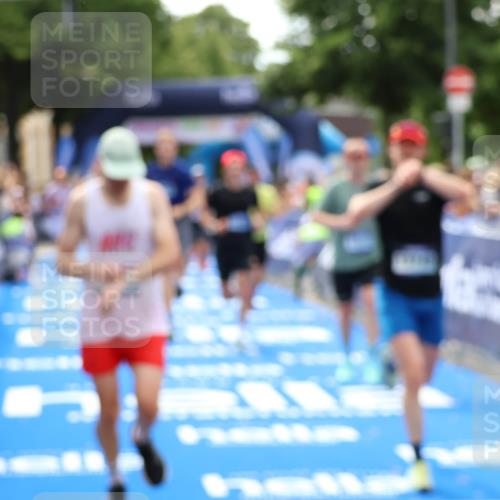 29.06.2025 - hella hamburg halbmarathon Zöllner http://msf.ph/oto/8185358 29.06.2025 10:42:26 Ziel 1256, 1312, 1800, 2233, 2675, 3523, 6639, 6770, 7693, 11907, 13746, 13807, 14226, 15095, 15175, 15270, 15623, 15654, 16281, 17637, 17911, 18330 meine-sportfotos.de