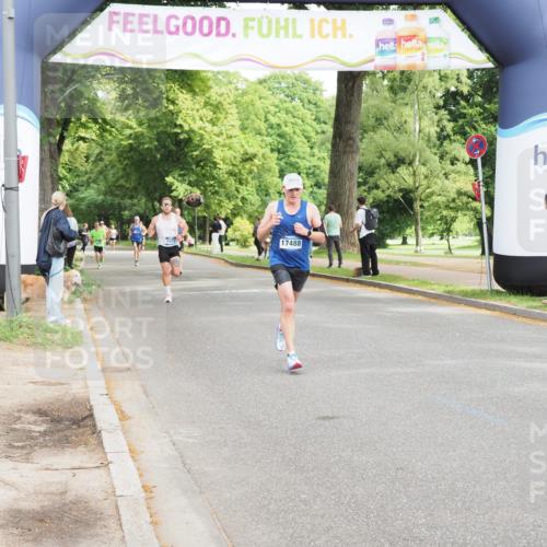 29.06.2025 - hella hamburg halbmarathon MichiJ http://msf.ph/oto/8185468 29.06.2025 10:18:34 Zwischen KM18-KM19 2075, 12189, 14140, 15883 meine-sportfotos.de
