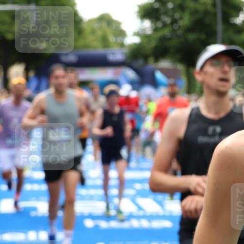 29.06.2025 - hella hamburg halbmarathon Zöllner http://msf.ph/oto/8185500 29.06.2025 10:42:31 Ziel 1209, 1256, 1353, 1800, 1962, 2233, 3523, 7116, 7448, 7693, 7734, 11907, 13446, 14226, 15095, 15175, 15623, 16281, 16295, 16333, 17016, 17637, 17733, 17911, 18330, 18680 meine-sportfotos.de