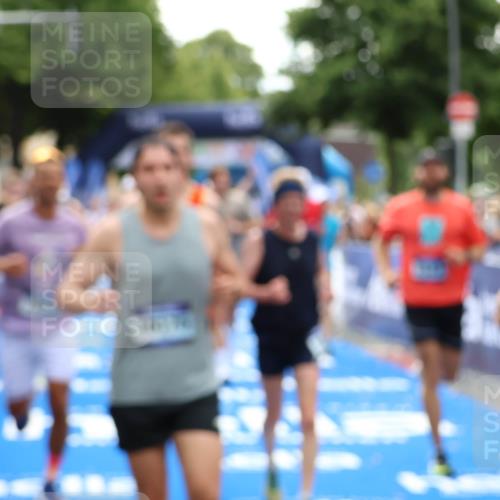 29.06.2025 - hella hamburg halbmarathon Zöllner http://msf.ph/oto/8185528 29.06.2025 10:42:32 Ziel 1209, 1256, 1353, 1800, 1962, 2233, 3523, 7116, 7448, 7693, 7734, 11907, 13446, 15095, 15175, 15623, 16295, 16333, 17016, 17637, 17733, 17911, 18330, 18680 meine-sportfotos.de