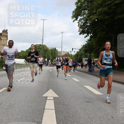 29.06.2025 - hella hamburg halbmarathon Yannick Fuchs http://msf.ph/oto/8185599 29.06.2025 10:29:30 20KM 1002, 1217, 4477, 5048, 5152, 6169, 6878, 7628, 7972, 8395, 8864, 9686, 11661, 12369, 14069, 14388, 14603, 15991, 16140, 16712, 17014, 18419, 18837, 19022 meine-sportfotos.de