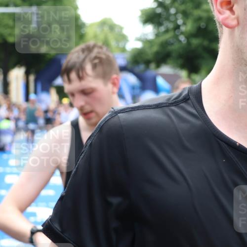29.06.2025 - hella hamburg halbmarathon Zöllner http://msf.ph/oto/8185676 29.06.2025 10:42:38 Ziel 1209, 1735, 4235, 7508, 13446, 13483, 16295, 16333, 17000, 17016, 18275, 18632, 18680 meine-sportfotos.de