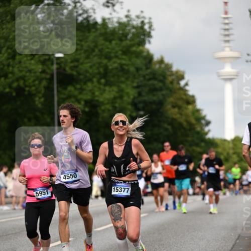 29.06.2025 - hella hamburg halbmarathon Dr. Thomas Lammeyer http://msf.ph/oto/8185760 29.06.2025 10:10:50 Kennedybrücke 1245, 1766, 1981, 4550, 4666, 5951, 6314, 6572, 6664, 8051, 8960, 9560, 10212, 10297, 10736, 10886 meine-sportfotos.de