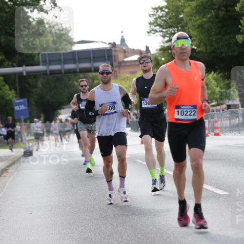 29.06.2025 - hella hamburg halbmarathon Jannik Wohlers http://msf.ph/oto/8185767 29.06.2025 09:43:36 Lombardsbrücke 1122, 1953, 2483, 3189, 3379, 5308, 7231, 8376, 9047, 10222, 11150, 13383, 13606, 17040, 18832 meine-sportfotos.de