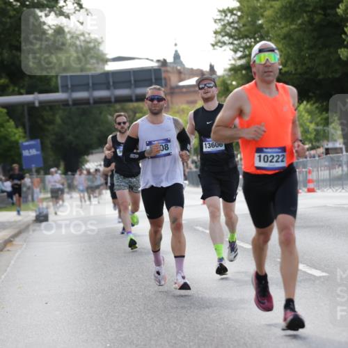 29.06.2025 - hella hamburg halbmarathon Jannik Wohlers http://msf.ph/oto/8185776 29.06.2025 09:43:36 Lombardsbrücke 1122, 1953, 2483, 3189, 3379, 5308, 7231, 8376, 9047, 10222, 11150, 13383, 13606, 17040, 18832 meine-sportfotos.de