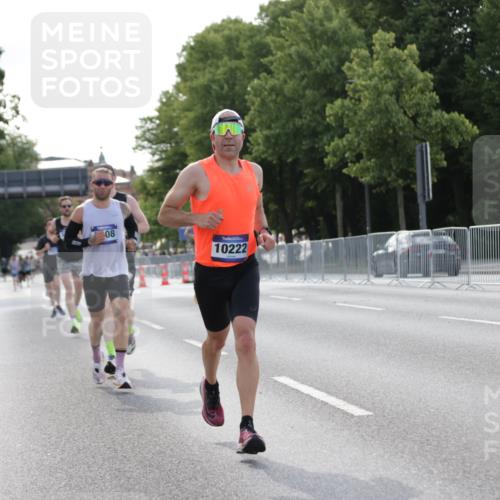 29.06.2025 - hella hamburg halbmarathon Jannik Wohlers http://msf.ph/oto/8185824 29.06.2025 09:43:37 Lombardsbrücke 1122, 1953, 2483, 3189, 3379, 5308, 7231, 8376, 9047, 10222, 11150, 13383, 13606, 17040, 18832 meine-sportfotos.de