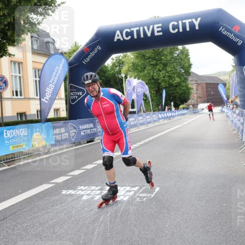 29.06.2025 - hella hamburg halbmarathon Strokosch-Dieckow http://msf.ph/oto/8185829 29.06.2025 09:25:51 Ziel 20100, 20423 meine-sportfotos.de