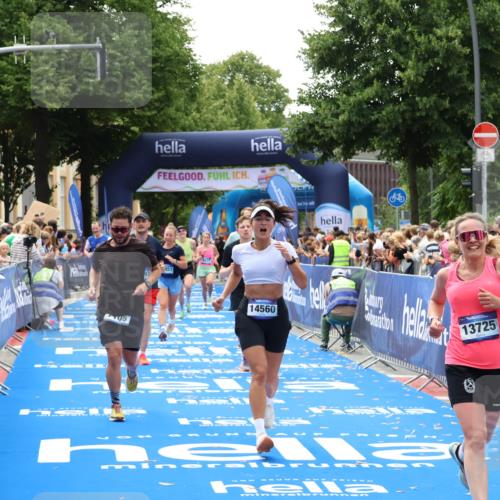 29.06.2025 - hella hamburg halbmarathon Zöllner http://msf.ph/oto/8185837 29.06.2025 10:42:53 Ziel 5011, 5477, 7105, 13398, 13725, 14447, 14560, 14813, 15297, 15301, 15851, 18559, 18659 meine-sportfotos.de