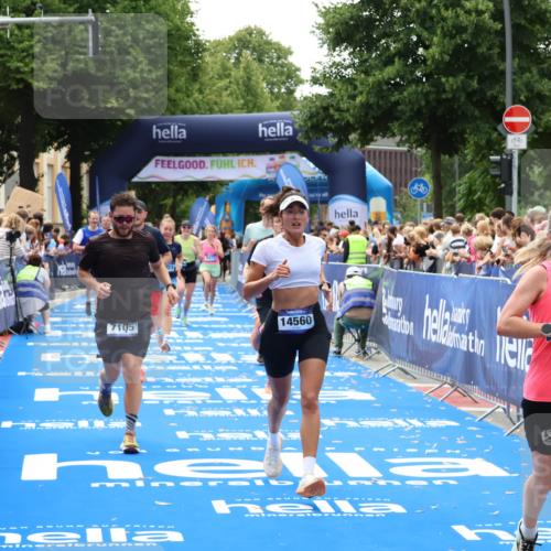 29.06.2025 - hella hamburg halbmarathon Zöllner http://msf.ph/oto/8185854 29.06.2025 10:42:53 Ziel 5011, 5477, 7105, 13398, 13725, 14447, 14560, 14813, 15297, 15301, 15851, 18559, 18659 meine-sportfotos.de