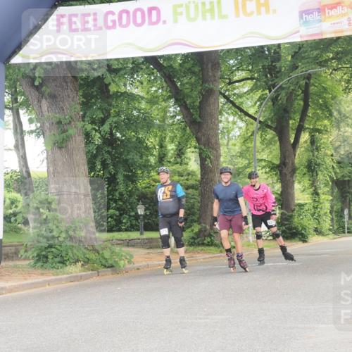 29.06.2025 - hella hamburg halbmarathon KatJ http://msf.ph/oto/8185889 29.06.2025 09:24:44 Zwischen KM18-KM19  meine-sportfotos.de