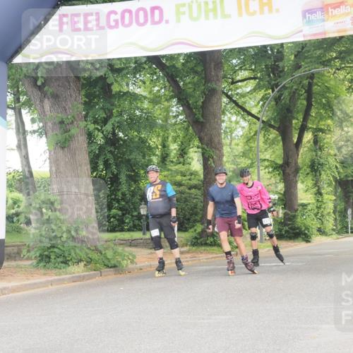 29.06.2025 - hella hamburg halbmarathon KatJ http://msf.ph/oto/8185934 29.06.2025 09:24:44 Zwischen KM18-KM19  meine-sportfotos.de