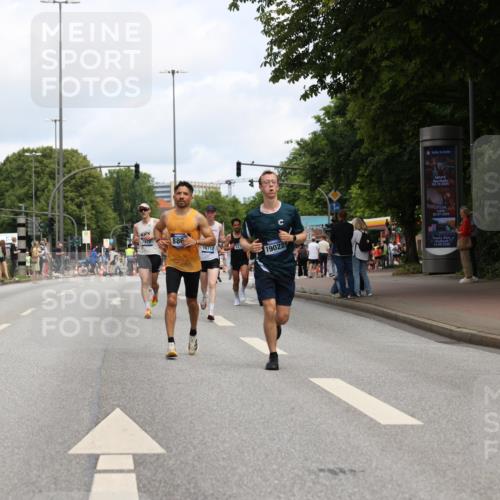 29.06.2025 - hella hamburg halbmarathon Yannick Fuchs http://msf.ph/oto/8185959 29.06.2025 10:29:39 20KM 1217, 1562, 4477, 5048, 5152, 6169, 7972, 8395, 8864, 8901, 9686, 12204, 12369, 14069, 14388, 14603, 14952, 15391, 15991, 16140, 16712, 16963, 16964, 17014, 17643, 18419, 19022 meine-sportfotos.de