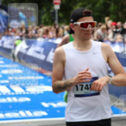 29.06.2025 - hella hamburg halbmarathon Zöllner http://msf.ph/oto/8185962 29.06.2025 10:33:32 Ziel 4602, 8956, 15326, 16931, 17056, 17489, 18731, 18854 meine-sportfotos.de