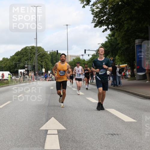 29.06.2025 - hella hamburg halbmarathon Yannick Fuchs http://msf.ph/oto/8185977 29.06.2025 10:29:40 20KM 1217, 1562, 4477, 5048, 5152, 6169, 7867, 7972, 8395, 8864, 8901, 9686, 12204, 12369, 14069, 14388, 14603, 14629, 14952, 15391, 15991, 16140, 16712, 16811, 16963, 16964, 17643, 18220, 18419, 19022 meine-sportfotos.de