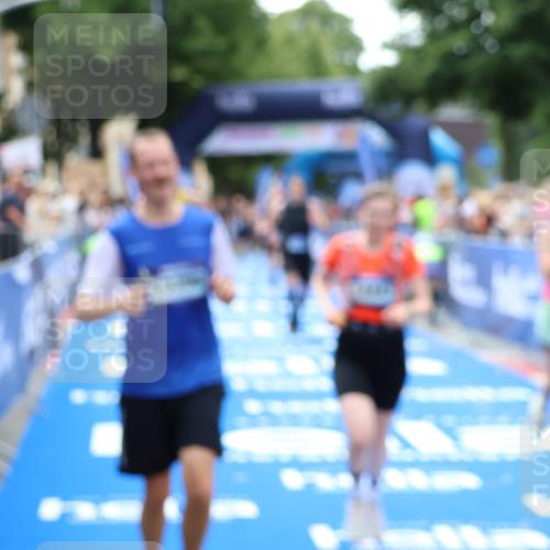 29.06.2025 - hella hamburg halbmarathon Zöllner http://msf.ph/oto/8185981 29.06.2025 10:42:59 Ziel 4823, 5011, 5477, 7035, 8218, 9364, 13398, 14447, 14849, 18559, 18659 meine-sportfotos.de