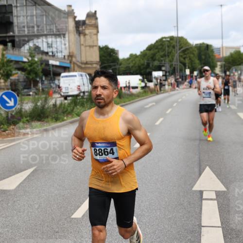 29.06.2025 - hella hamburg halbmarathon Yannick Fuchs http://msf.ph/oto/8186024 29.06.2025 10:29:42 20KM 1217, 1562, 4477, 5152, 5554, 6169, 7867, 7972, 8395, 8864, 8901, 12204, 12369, 14069, 14388, 14603, 14629, 14952, 15391, 15991, 16140, 16177, 16712, 16811, 16963, 16964, 17643, 18220, 18419, 19022 meine-sportfotos.de
