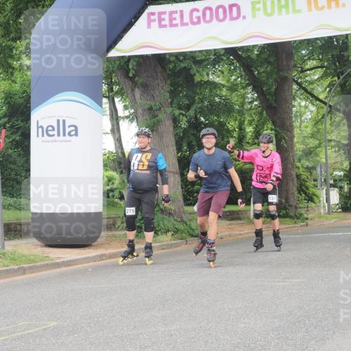29.06.2025 - hella hamburg halbmarathon KatJ http://msf.ph/oto/8186084 29.06.2025 09:24:45 Zwischen KM18-KM19  meine-sportfotos.de
