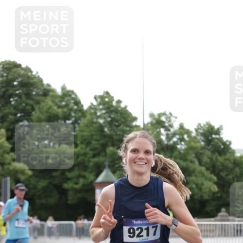 29.06.2025 - hella hamburg halbmarathon Jannik Wohlers http://msf.ph/oto/8186090 29.06.2025 10:23:34 Lombardsbrücke 1444, 1545, 2489, 3013, 3185, 4122, 4597, 4990, 5039, 5055, 5258, 5260, 5358, 5661, 5954, 7013, 7426, 8141, 8149, 8502, 8717, 9217, 9603, 11044, 11306, 11347, 11415, 11454, 13149, 15352, 15739, 15853, 17385, 17414, 17513, 17595, 18091, 18210, 18314, 18745, 18998, 19017 meine-sportfotos.de