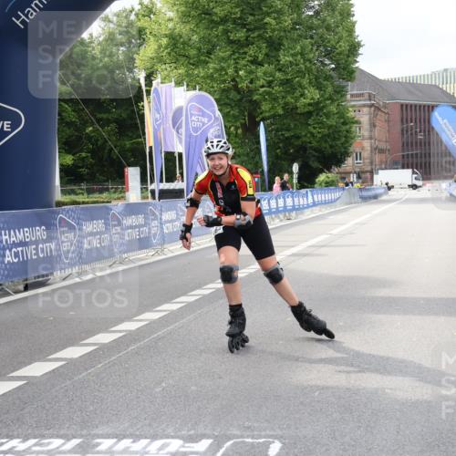 29.06.2025 - hella hamburg halbmarathon Strokosch-Dieckow http://msf.ph/oto/8186185 29.06.2025 09:26:05 Ziel 20463 meine-sportfotos.de