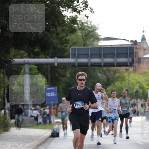 29.06.2025 - hella hamburg halbmarathon Jannik Wohlers http://msf.ph/oto/8186211 29.06.2025 09:43:48 Lombardsbrücke 1122, 1953, 5308, 7231, 7793, 8975, 9047, 9079, 10173, 10222, 10655, 13383, 13606 meine-sportfotos.de