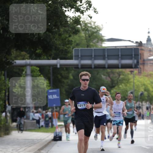 29.06.2025 - hella hamburg halbmarathon Jannik Wohlers http://msf.ph/oto/8186217 29.06.2025 09:43:48 Lombardsbrücke 1122, 1953, 5308, 7231, 7793, 8975, 9047, 9079, 10173, 10222, 10655, 13383, 13606 meine-sportfotos.de