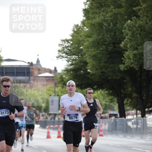 29.06.2025 - hella hamburg halbmarathon Jannik Wohlers http://msf.ph/oto/8186269 29.06.2025 09:43:49 Lombardsbrücke 1122, 1953, 5308, 5344, 7231, 7793, 8975, 9047, 9079, 10173, 10222, 10655, 10790, 13383, 13606, 15655 meine-sportfotos.de
