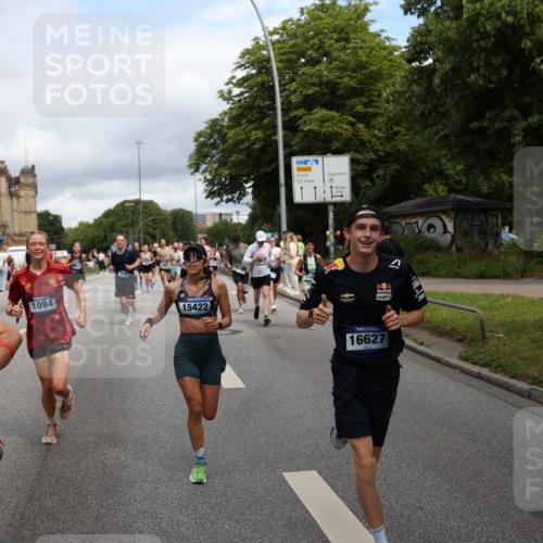 29.06.2025 - hella hamburg halbmarathon Yannick Fuchs http://msf.ph/oto/8186357 29.06.2025 10:43:36 20KM 1094, 1342, 1381, 1476, 2013, 2504, 2516, 2592, 2596, 2706, 2878, 2889, 2937, 3060, 3692, 4017, 4832, 5460, 5705, 6158, 7067, 7297, 7332, 8112, 8437, 8821, 9038, 9126, 9200, 9213, 9463, 9619, 9649, 9695, 9924, 9965, 10184, 11340, 11519, 11579, 11779, 11819, 11977, 12035, 12094, 12271, 12421, 12670, 13233, 13688, 13690, 14526, 15422, 15523, 16114, 16627, 16653, 16731, 16891, 17173, 17753, 18058, 18842, 18926, 19109 meine-sportfotos.de
