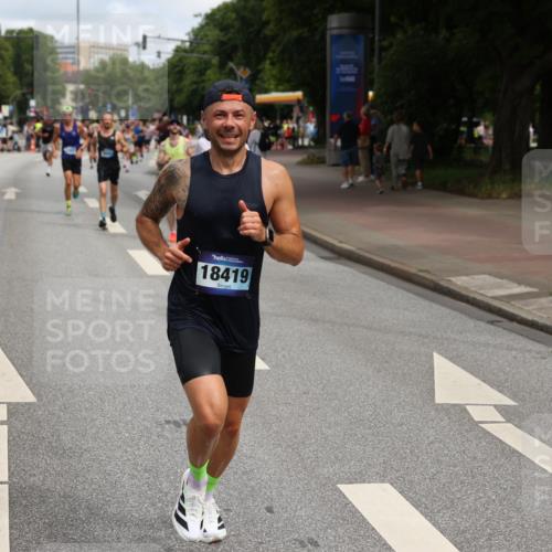 29.06.2025 - hella hamburg halbmarathon Yannick Fuchs http://msf.ph/oto/8186369 29.06.2025 10:29:48 20KM 1217, 1562, 4740, 5269, 5554, 6704, 7466, 7867, 7972, 8395, 8864, 8901, 10771, 11559, 12204, 12369, 12751, 14603, 14629, 14952, 15390, 15391, 15991, 16140, 16177, 16695, 16712, 16811, 16963, 16964, 17022, 17643, 17826, 18183, 18220, 18419, 19022 meine-sportfotos.de