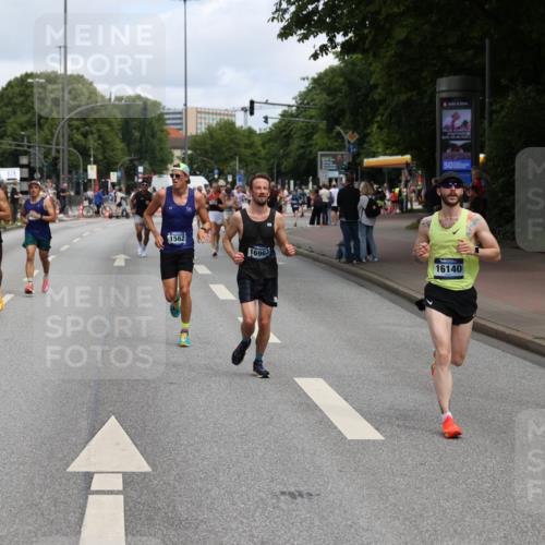 29.06.2025 - hella hamburg halbmarathon Yannick Fuchs http://msf.ph/oto/8186406 29.06.2025 10:29:51 20KM 57, 1217, 1344, 1562, 4740, 4944, 5269, 5554, 6704, 7466, 7867, 7972, 8864, 8901, 10771, 11559, 11898, 12204, 12369, 12751, 14603, 14629, 14952, 15390, 15391, 15991, 16140, 16177, 16695, 16712, 16811, 16963, 16964, 17022, 17643, 17826, 18183, 18220, 18237, 18419, 19022 meine-sportfotos.de