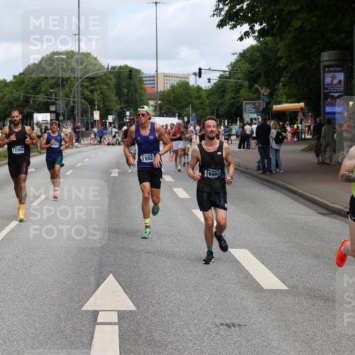 29.06.2025 - hella hamburg halbmarathon Yannick Fuchs http://msf.ph/oto/8186425 29.06.2025 10:29:51 20KM 57, 1217, 1344, 1562, 4740, 4944, 5269, 5554, 6704, 7466, 7867, 7972, 8864, 8901, 10771, 11559, 11898, 12204, 12369, 12751, 14603, 14629, 14952, 15390, 15391, 15991, 16140, 16177, 16695, 16712, 16811, 16963, 16964, 17022, 17643, 17826, 18183, 18220, 18237, 18419, 19022 meine-sportfotos.de