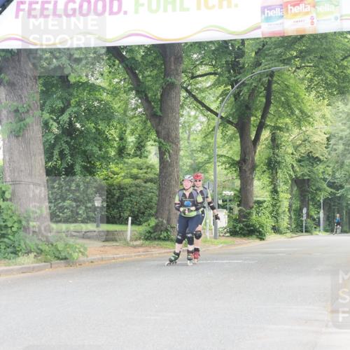 29.06.2025 - hella hamburg halbmarathon KatJ http://msf.ph/oto/8186460 29.06.2025 09:25:11 Zwischen KM18-KM19  meine-sportfotos.de