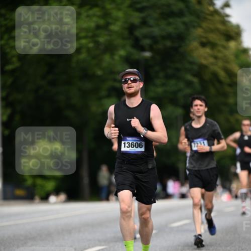 29.06.2025 - hella hamburg halbmarathon Dr. Thomas Lammeyer http://msf.ph/oto/8186600 29.06.2025 09:47:26 Kennedybrücke 1122, 1953, 5308, 5344, 7231, 7793, 8975, 9047, 9079, 10106, 10173, 10790, 11150 meine-sportfotos.de