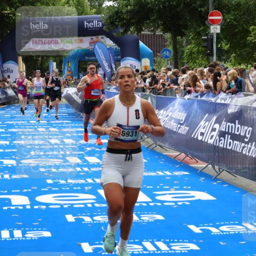 29.06.2025 - hella hamburg halbmarathon Zöllner http://msf.ph/oto/8186621 29.06.2025 10:33:38 Ziel 1053, 1396, 2836, 8312, 12595, 14975, 16931, 17191, 18854 meine-sportfotos.de